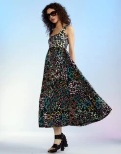 CYNTHIA ROWLEY Floral Isla Dress 11 CYNTHIA ROWLEY Floral Isla Dress -Cynthia Rowley Shop 62 2db383f8 76fb 4acc 96a8 0d39c8549223