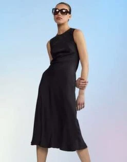 CYNTHIA ROWLEYThe Silk Dress